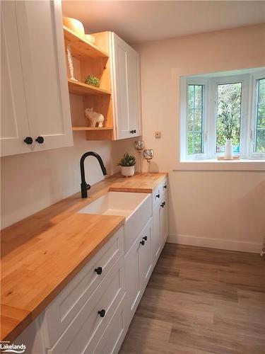 29 Richmond Street, Emsdale, ON - Indoor Photo Showing Bathroom