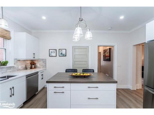 352 Third Street, Midland, ON - Indoor Photo Showing Kitchen