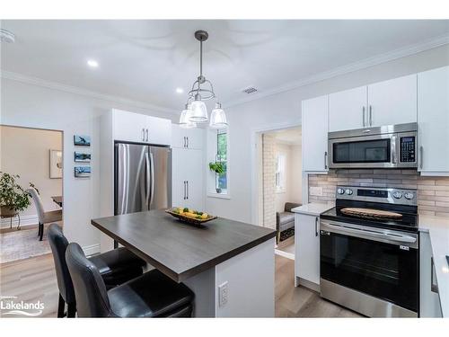 352 Third Street, Midland, ON - Indoor Photo Showing Kitchen