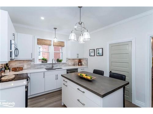 352 Third Street, Midland, ON - Indoor Photo Showing Kitchen