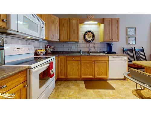 70 Meadow Lane, Wasaga Beach, ON - Indoor Photo Showing Kitchen With Double Sink