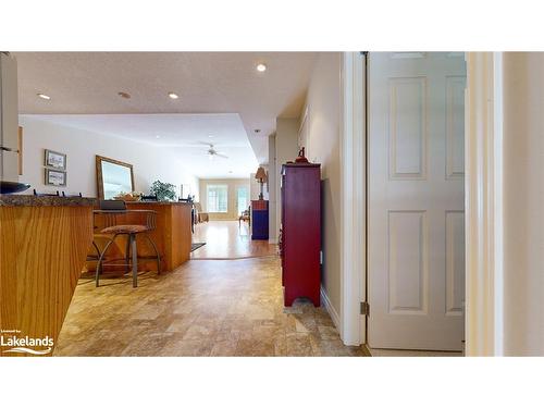 70 Meadow Lane, Wasaga Beach, ON - Indoor Photo Showing Other Room