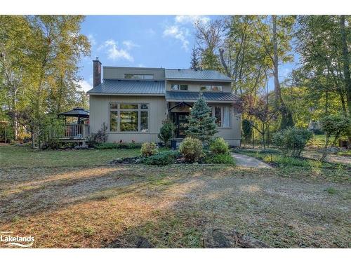 73 53Rd Street S, Wasaga Beach, ON - Outdoor With Facade