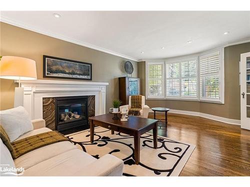 365 2Nd Avenue E, Owen Sound, ON - Indoor Photo Showing Living Room With Fireplace