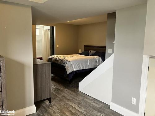 A-218 Fifth Street, Collingwood, ON - Indoor Photo Showing Bedroom