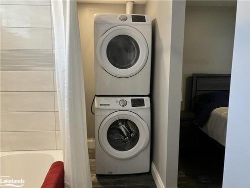 A-218 Fifth Street, Collingwood, ON - Indoor Photo Showing Laundry Room