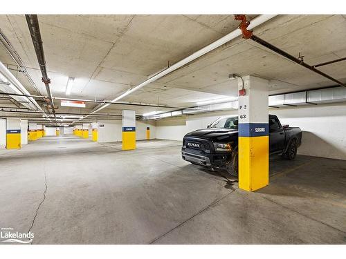 223-170 Jozo Weider Boulevard, The Blue Mountains, ON - Indoor Photo Showing Garage