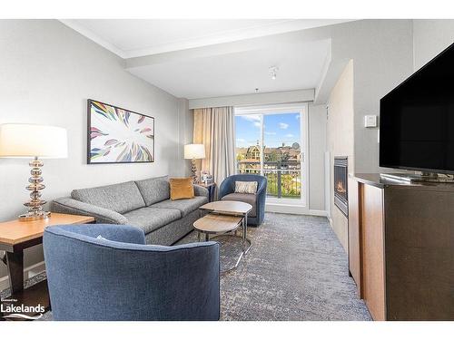 376-220 Gord Canning Drive, The Blue Mountains, ON - Indoor Photo Showing Living Room