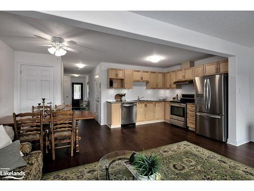 10 Archer Avenue, Collingwood, ON - Indoor Photo Showing Kitchen