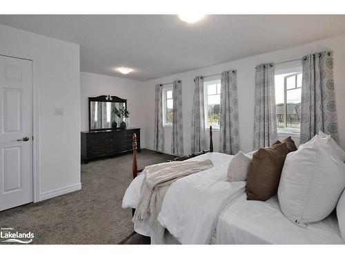 10 Archer Avenue, Collingwood, ON - Indoor Photo Showing Bedroom