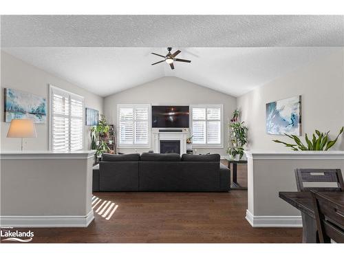 79 Lockerbie Crescent, Collingwood, ON - Indoor Photo Showing Living Room With Fireplace