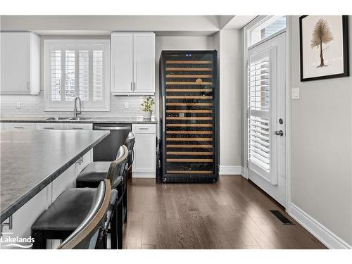 79 Lockerbie Crescent, Collingwood, ON - Indoor Photo Showing Kitchen With Double Sink