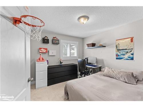 79 Lockerbie Crescent, Collingwood, ON - Indoor Photo Showing Bedroom