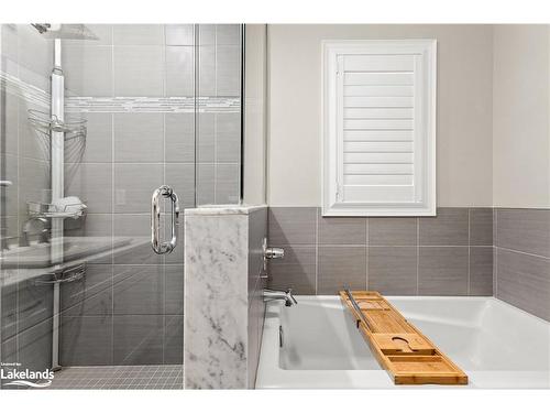 79 Lockerbie Crescent, Collingwood, ON - Indoor Photo Showing Bathroom