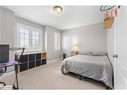 79 Lockerbie Crescent, Collingwood, ON - Indoor Photo Showing Bedroom