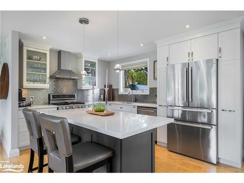 18 Nelson Street, Creemore, ON - Indoor Photo Showing Kitchen With Stainless Steel Kitchen With Upgraded Kitchen