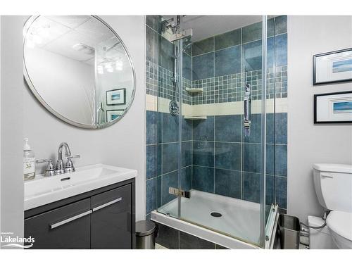 18 Nelson Street, Creemore, ON - Indoor Photo Showing Bathroom