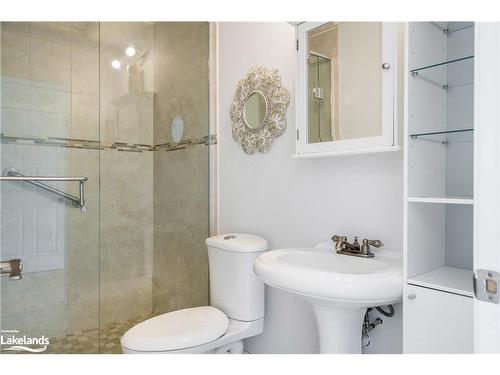 18 Nelson Street, Creemore, ON - Indoor Photo Showing Bathroom