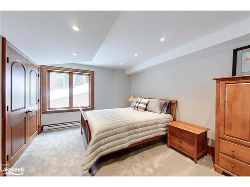 164 Wensley Drive, Clarksburg, ON - Indoor Photo Showing Bedroom