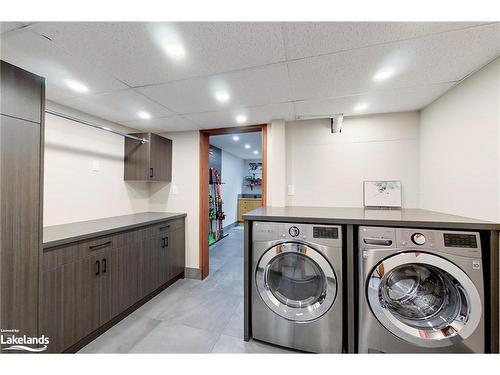 164 Wensley Drive, Clarksburg, ON - Indoor Photo Showing Laundry Room