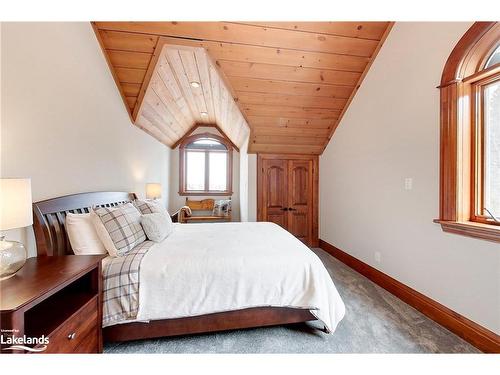 164 Wensley Drive, Clarksburg, ON - Indoor Photo Showing Bedroom