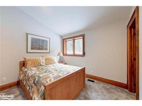 164 Wensley Drive, Clarksburg, ON - Indoor Photo Showing Bedroom