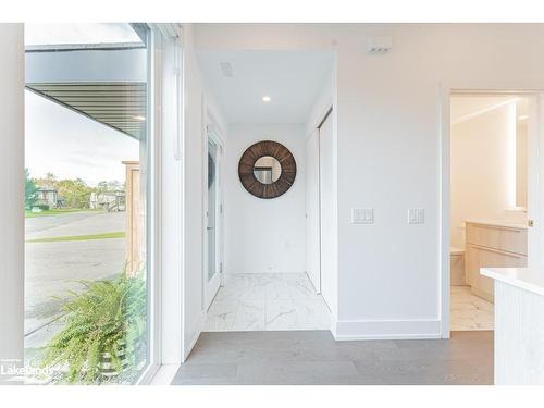 29 Rockmount Crescent, Gravenhurst, ON - Indoor Photo Showing Other Room