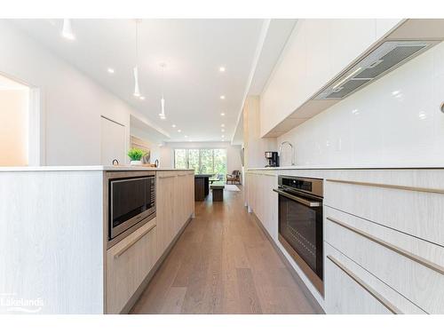 29 Rockmount Crescent, Gravenhurst, ON - Indoor Photo Showing Kitchen