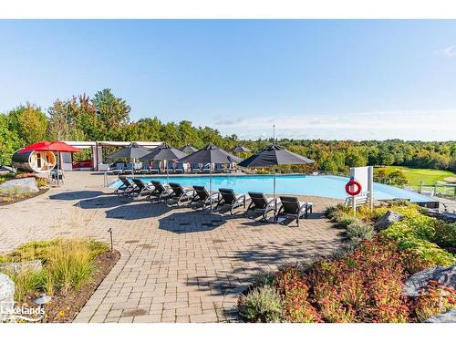 29 Rockmount Crescent, Gravenhurst, ON - Outdoor With In Ground Pool With View