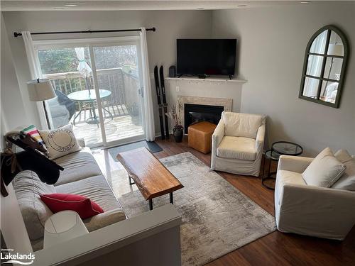 3 Royalton Lane, Collingwood, ON - Indoor Photo Showing Living Room With Fireplace