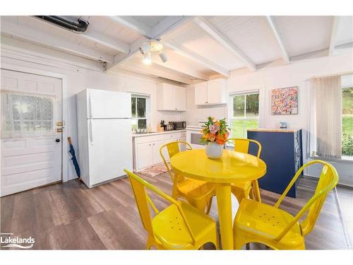 1066 Ferguson Road, Katrine, ON - Indoor Photo Showing Dining Room