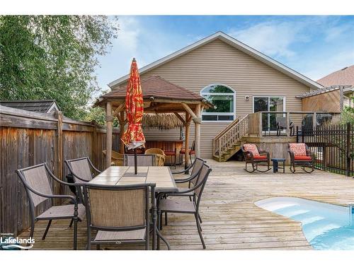 18 Shannon Court, Collingwood, ON - Outdoor With Deck Patio Veranda