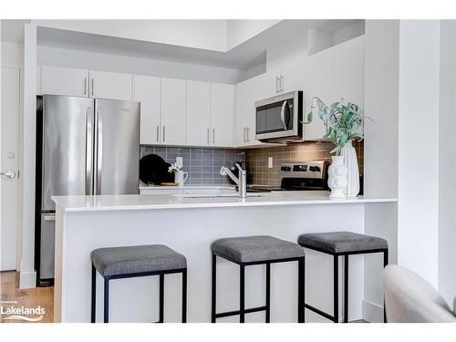 112-4 Kimberly Lane, Collingwood, ON - Indoor Photo Showing Kitchen