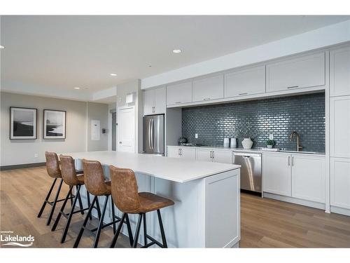 112-4 Kimberly Lane, Collingwood, ON - Indoor Photo Showing Kitchen With Upgraded Kitchen