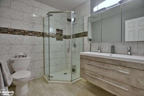 4 Pauline Place, Wasaga Beach, ON - Indoor Photo Showing Bathroom