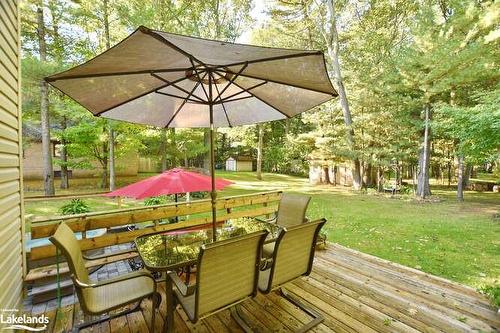 4 Pauline Place, Wasaga Beach, ON - Outdoor With Deck Patio Veranda