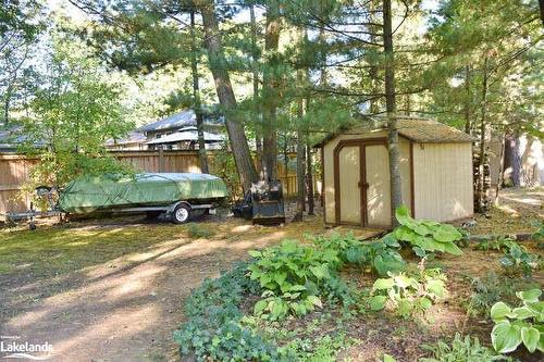 4 Pauline Place, Wasaga Beach, ON - Outdoor With Backyard