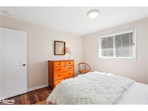 252 Third Street, Collingwood, ON - Indoor Photo Showing Bedroom