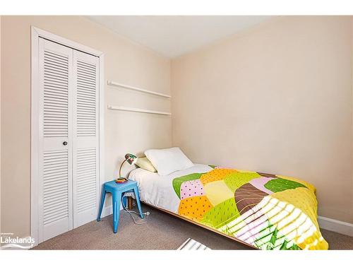 252 Third Street, Collingwood, ON - Indoor Photo Showing Bedroom