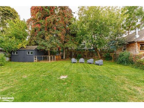 252 Third Street, Collingwood, ON - Outdoor With Backyard