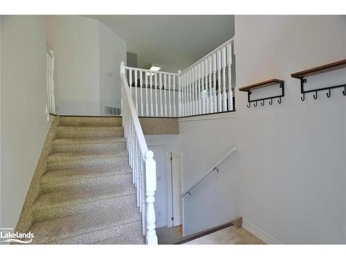 2A Silver Birch Avenue, Wasaga Beach, ON - Indoor Photo Showing Other Room