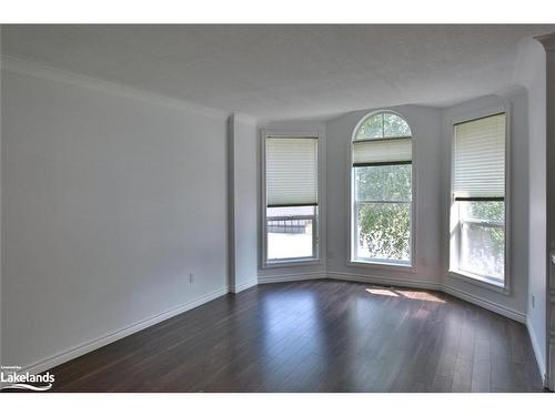 2A Silver Birch Avenue, Wasaga Beach, ON - Indoor Photo Showing Other Room