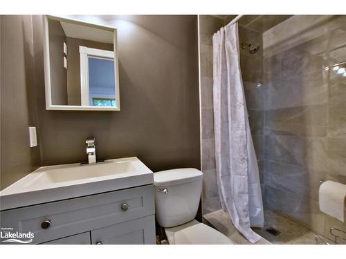 2A Silver Birch Avenue, Wasaga Beach, ON - Indoor Photo Showing Bathroom