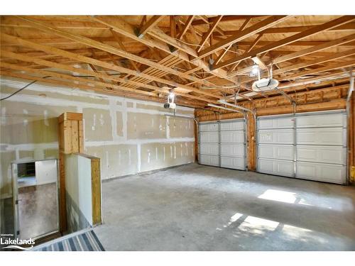 2A Silver Birch Avenue, Wasaga Beach, ON - Indoor Photo Showing Garage