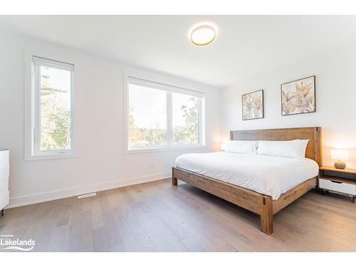 29 Rockmount Crescent, Gravenhurst, ON - Indoor Photo Showing Bedroom