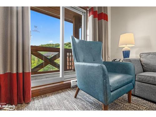 432-152 Jozo Weider Boulevard, The Blue Mountains, ON - Indoor Photo Showing Living Room