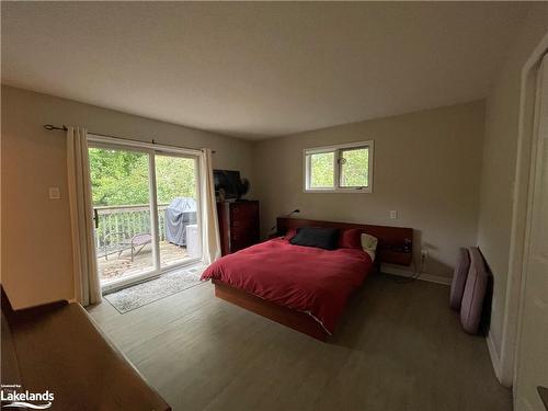 24 55Th Street S, Wasaga Beach, ON - Indoor Photo Showing Bedroom