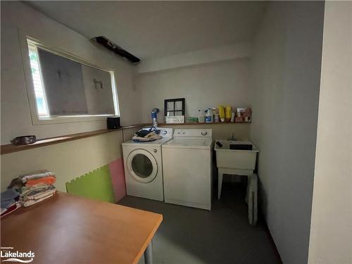 24 55Th Street S, Wasaga Beach, ON - Indoor Photo Showing Laundry Room