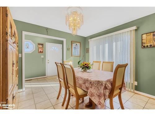 52 Dyer Drive, Wasaga Beach, ON - Indoor Photo Showing Dining Room