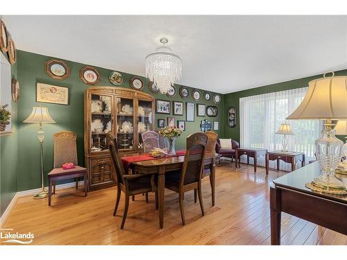 52 Dyer Drive, Wasaga Beach, ON - Indoor Photo Showing Dining Room